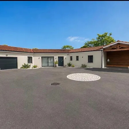 Appartamento House - Jacuzzi, Sauna, Terrace&netflix